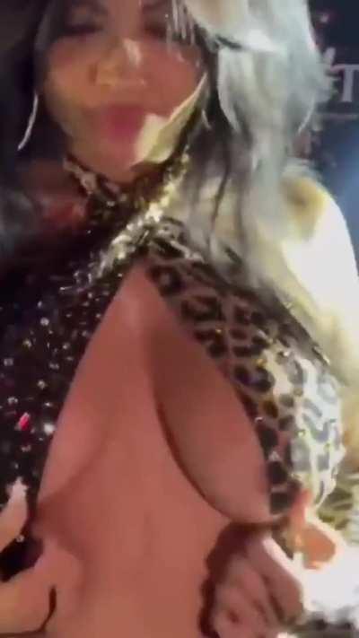 كفاية مش قادر😛😛😛