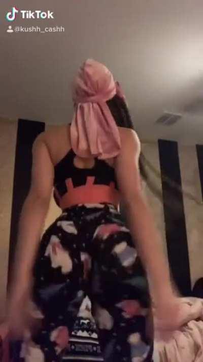 Her old shi was so fire