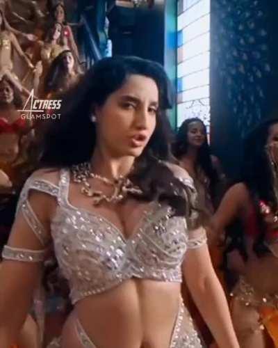 The navel hole is enough to handle liters of white warm milk