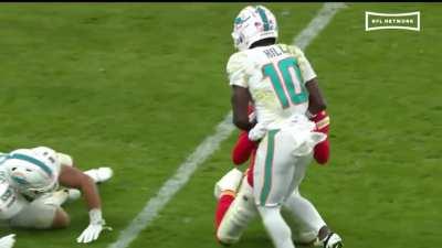 Mitch Holthus reacts to Tyreek Hill fumble that lead to Bryan Cook TD