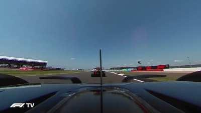 360º view from Hamilton and Verstappen opening lap battle