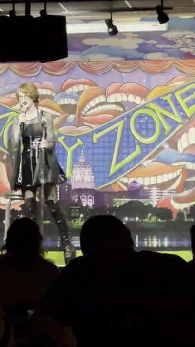 i’m a trans comedian using standup to build confidence in my voice!