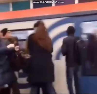 Теперь я боюсь людей в метро