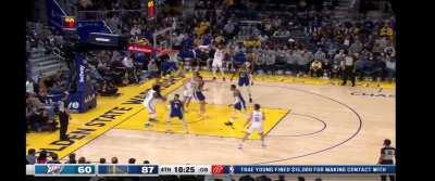 [Highlight] Derrick Favors smokes the point blank layup