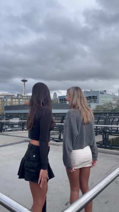 Flashing is more fun with friends [gif]