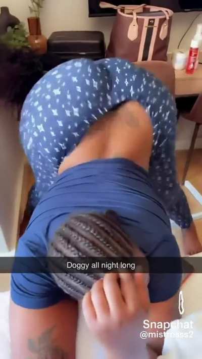 Dat ass so fat, go follow her ASAP❤️💯