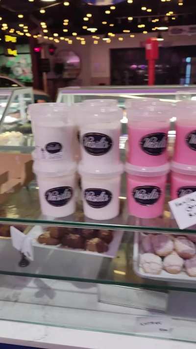 Sound on!! Watch me get my boobies out in public (and my friend tell me off)