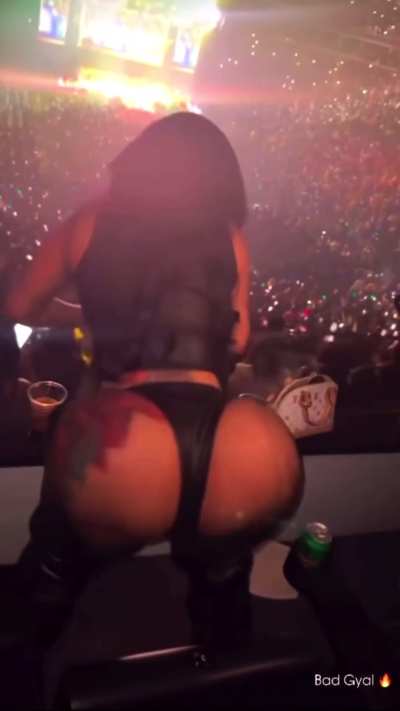 Twerking at a concert