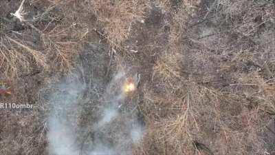 ua pov - Buar 110th OMBr drops on Russian soldiers, Graphic. People are set on fire.