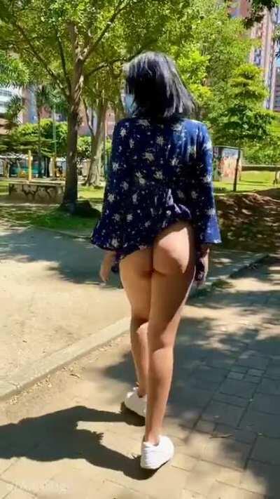 Are you guys into SQUIRTING in public? [OC]