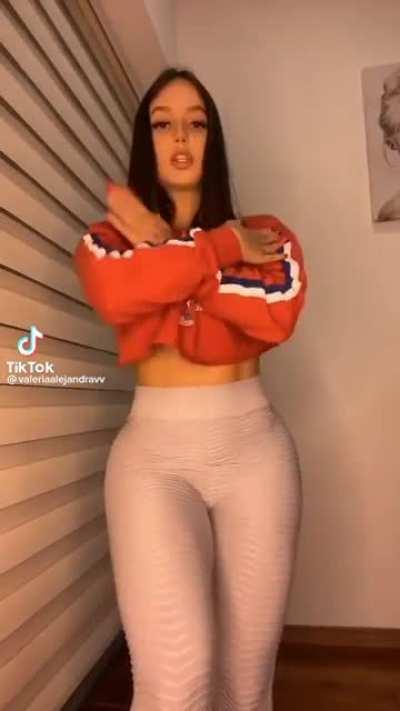 valeriaalejandravv - Video #5985
