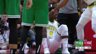 [Highlight] Marcus Smart pulling Tate to ground to draw the foul in crunch time