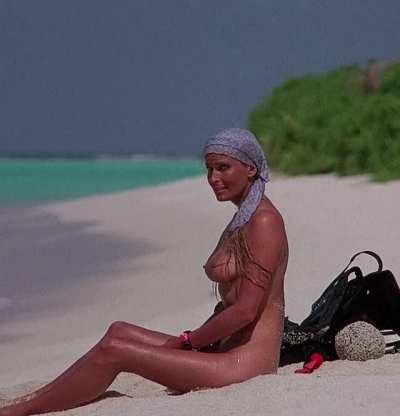 Bo Derek- Ghosts Can't Do It (1989)