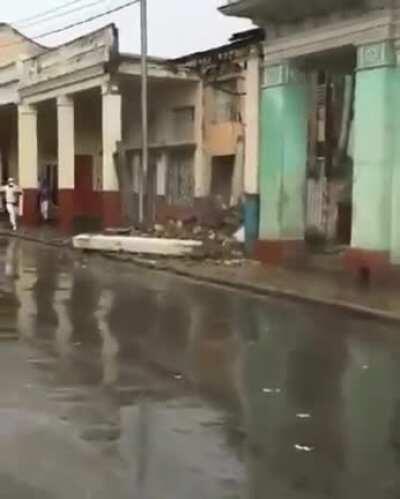 A column fails and a concrete balcony collapses, Cienfuegos, Cuba - 5/23/2020
