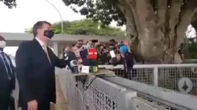 Bolsonaro explica que, no tocante a isso daí, PF não é Polícia Federal