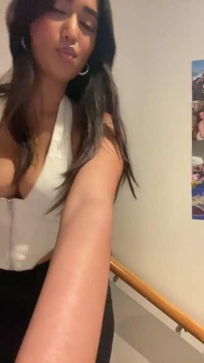 She got mad titties to to along with that ass 