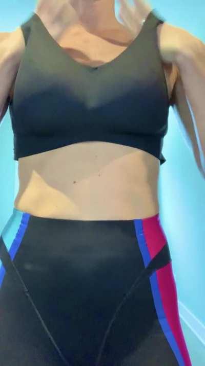 After a workout you need to Shake it Off .... [flash]