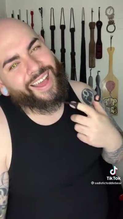 My lady bits are shivering 😳