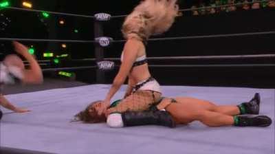 Tay Conti Sexily squashes and pins Ashley D'Amboise