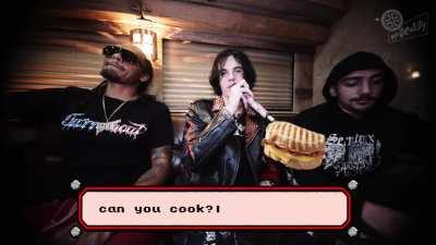 why'd he look at hackle after saying that 🤔 