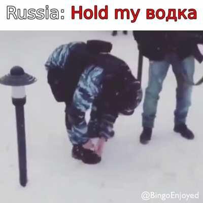 Sweden vs Russia (BTW Looks like I found another Felix clone!!)