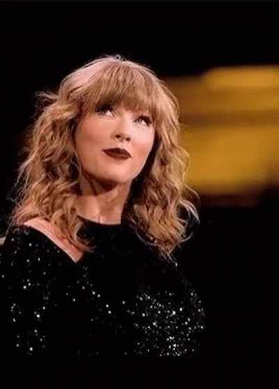 I normally think of Taylor as a domme, but which celeb(s) do you think would dominate her?