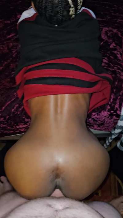 She's so petite and lovely, man I love me a good swirl! 