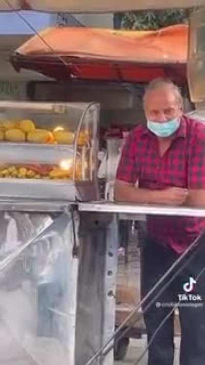 Dude, tf is wrong with you?? 😠😡🤬...we're on the same team!! 😏💅