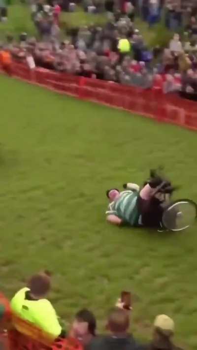 Corrida do queijo é brutal