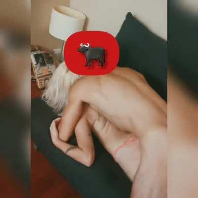 With her there's no need to hold back🔥