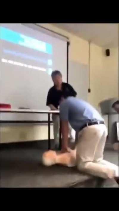 When you have to give CPR to an Anti-Vaxxer