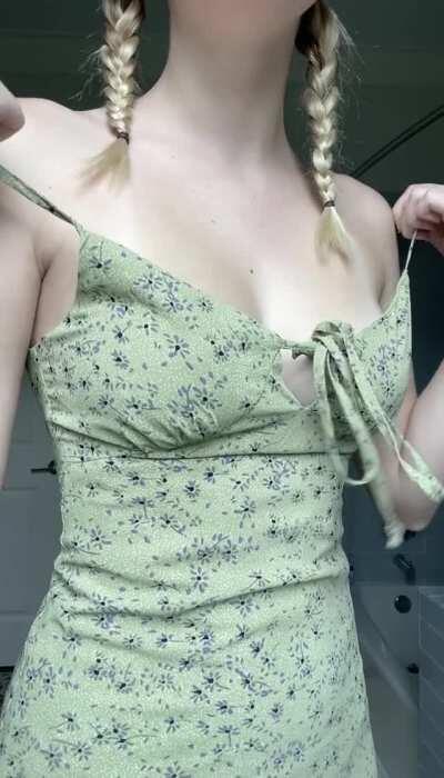 I hope you don’t mind pale girls 🖤