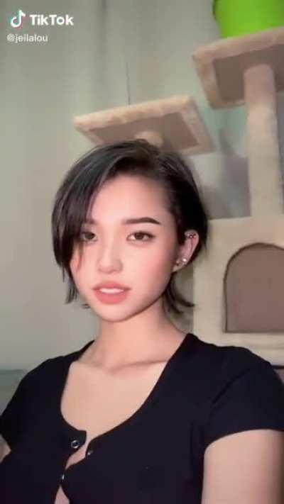 hinawakan na kasi di kasya