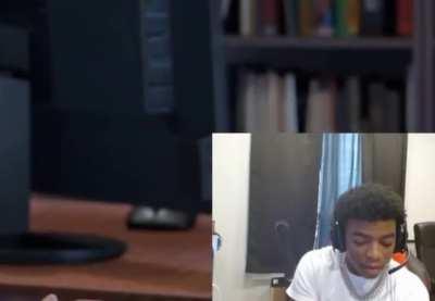 Ace “accidentally” plays his favorite rapper Kshordy 😹💯