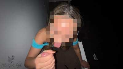 I always suck cock on the first date but I swear I’m a good girl :)