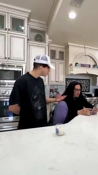 &ldquo;WhAT the frEAk&rdquo; never gets old