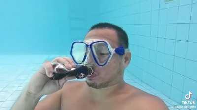 Chug RC cola then burp under water 👨🤝