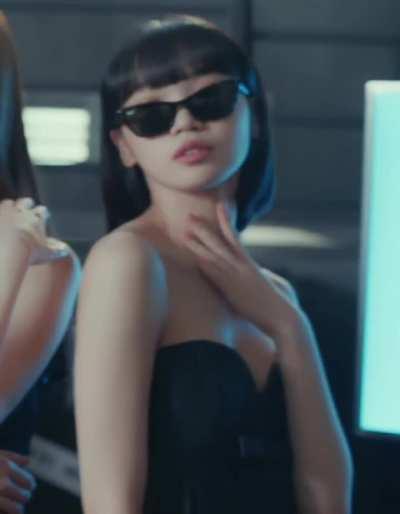 Chaewon of LE SSERAFIM