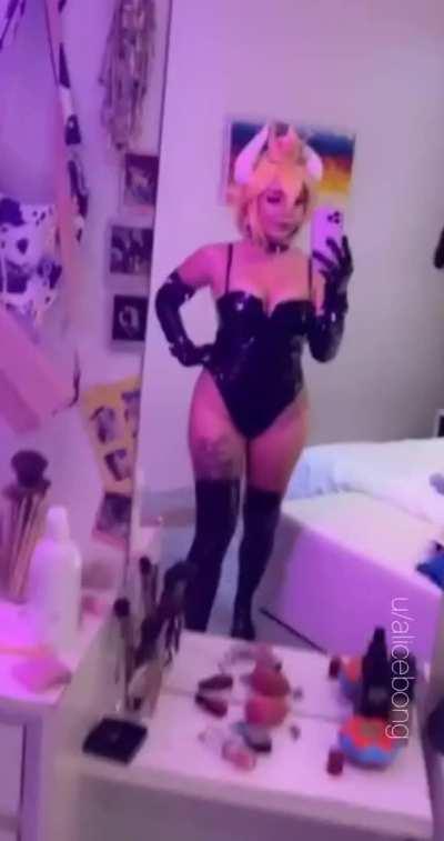 [f] just wanna share my shiny mood