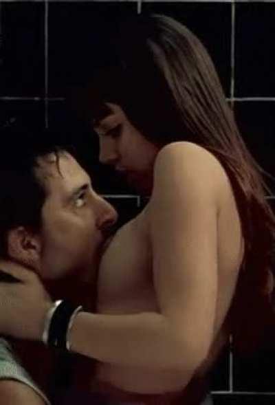 Ana de Armas must have felt like such a slut having her tits out like this. She knew her body was her only talent. She definitely sucked a few cocks to get famous. 