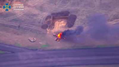 The Security Service of Ukraine (SBU) destroyed light aircraft that were intercepting Ukrainian long-range drones.
Special forces from the “A” Special Operations Center of the SBU once again successfully eliminated enemy targets in the temporarily occupie