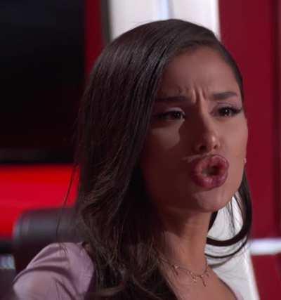 I want to lick, suck, and fuck Ariana Grande's mouth!