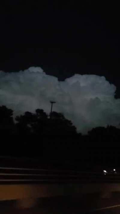 🔥 A beautiful non-destructive storm.