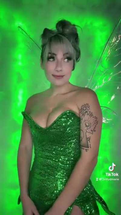 Happy Halloween from Tink 😘🧚🏻[@_kittydmarie]