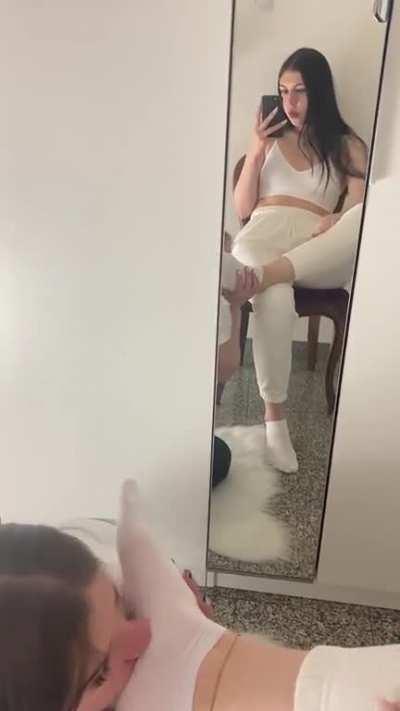 I love this feeling so much, is she showing enough appreciation?