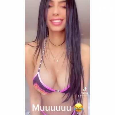 Katlinjoiro1oficial (@katlinjoiro1oficial)