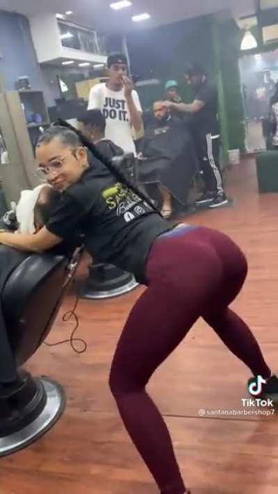 Dominican Nerd Twerking