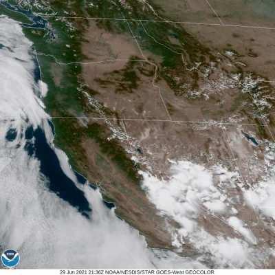 12.5 Hours of Satellite Footage Showing 'Lava Fire' in Northern California