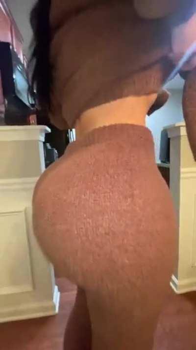 😮‍💨🤤 That ass tho