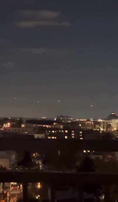 Thoughts? UFOs seen over Capitol Hill November 28, 2024